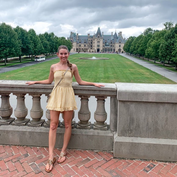 Meet your Posher, Abby - Picture 11 of 16